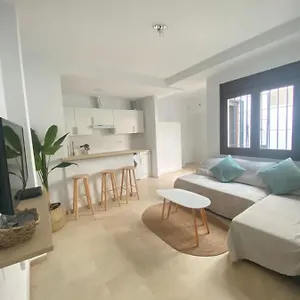 Tropical A 2 Minutos Del Faro De Apartamento